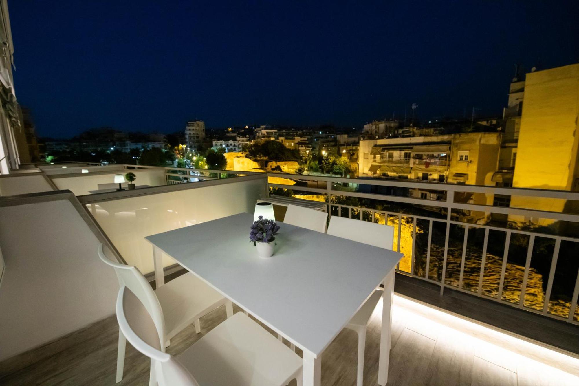 Skia Luxury Living Above The Walls 塞萨洛尼基 外观 照片