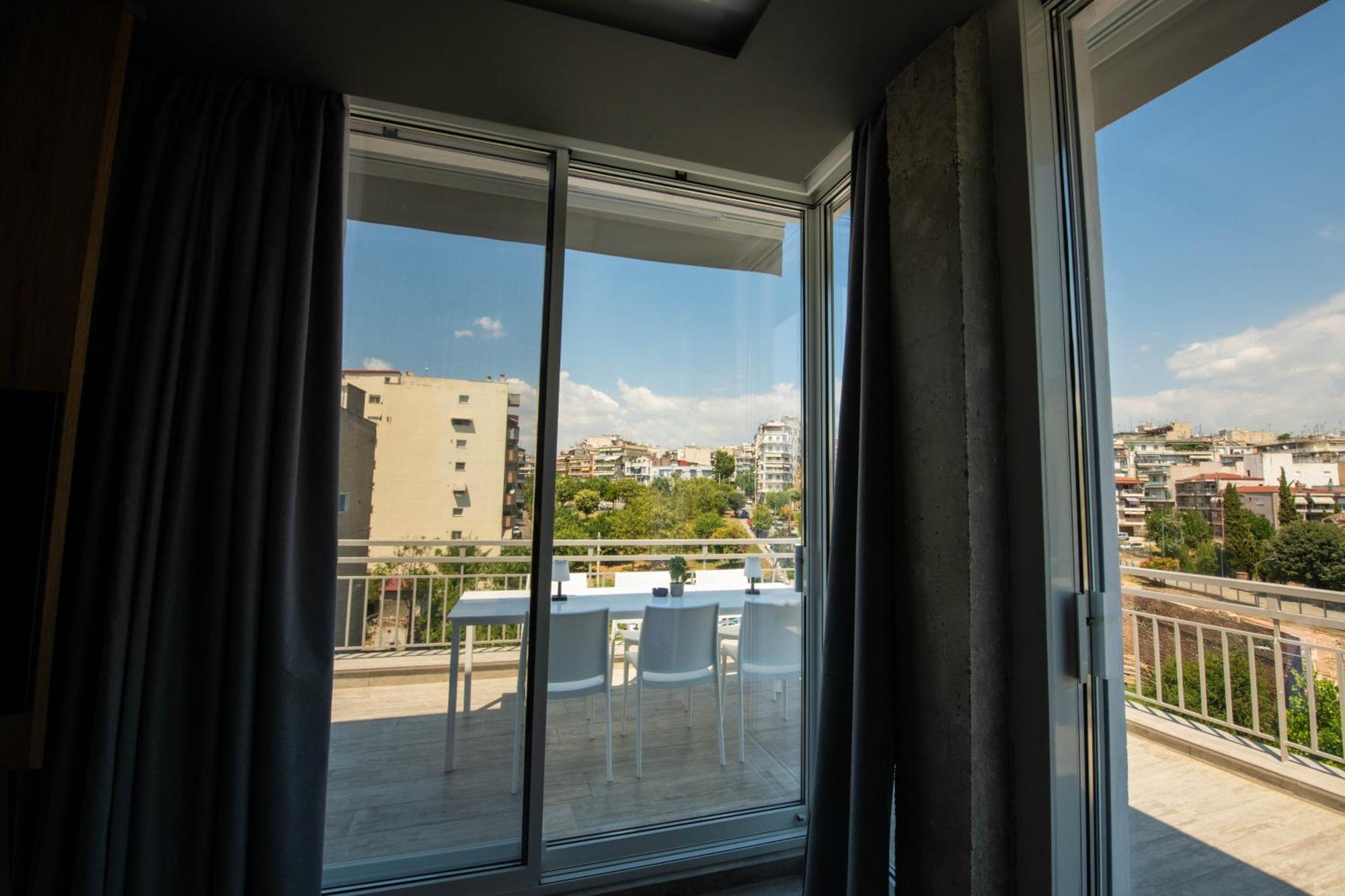 Skia Luxury Living Above The Walls 塞萨洛尼基 外观 照片