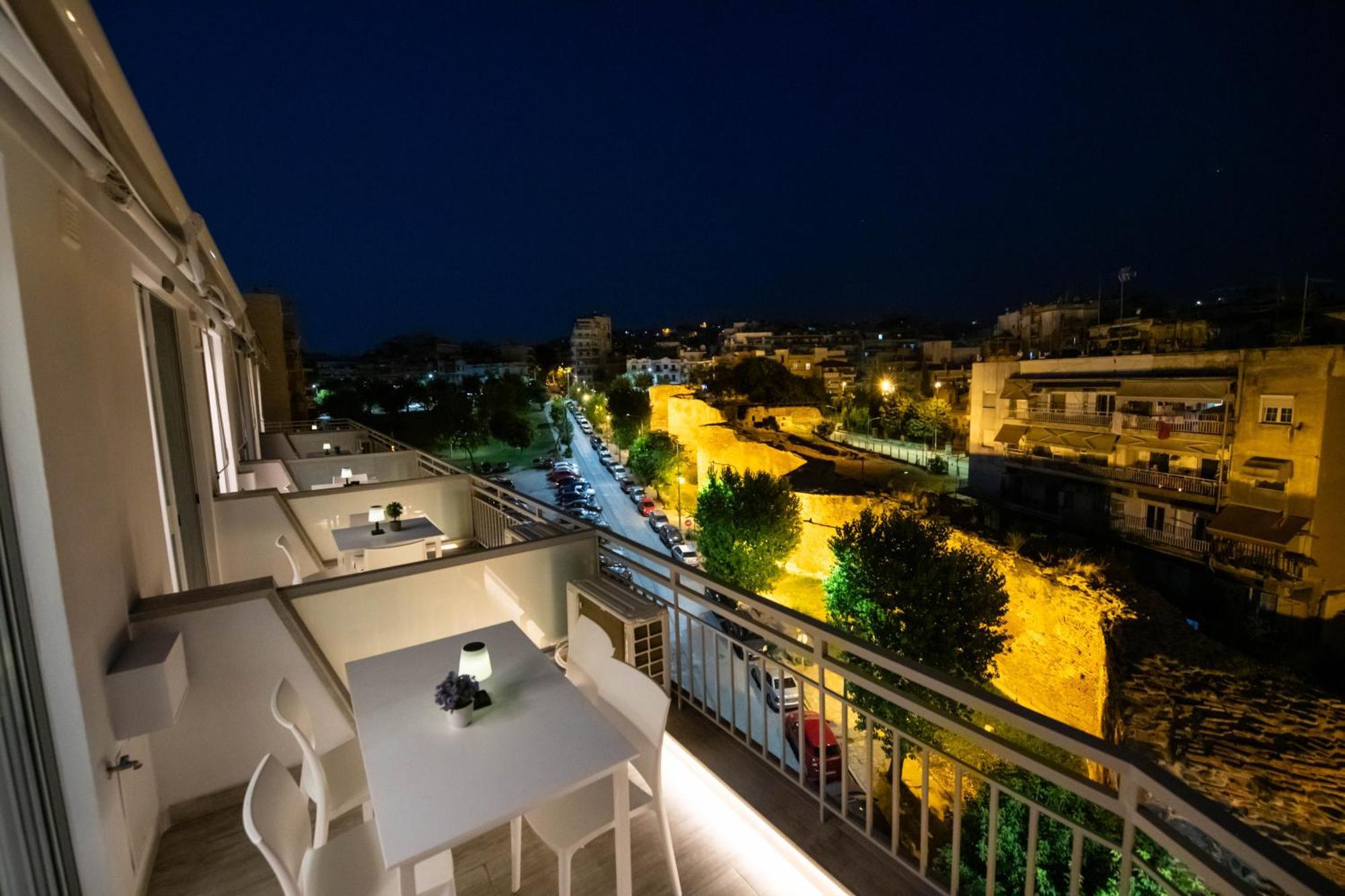 Skia Luxury Living Above The Walls 塞萨洛尼基 外观 照片