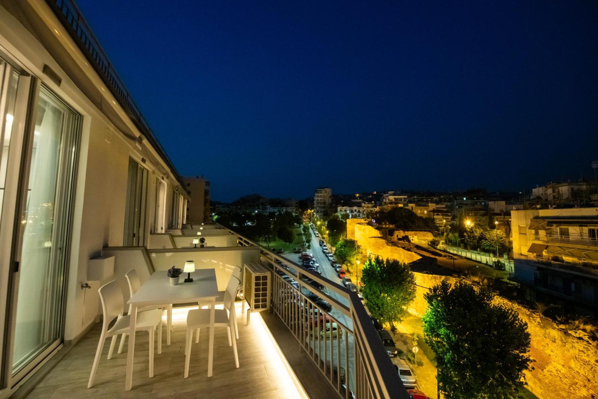 Skia Luxury Living Above The Walls 塞萨洛尼基 外观 照片